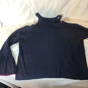 Knitted & Knotted Navy Cold Shoulder Bell Sleeve Sweater Size S.        6